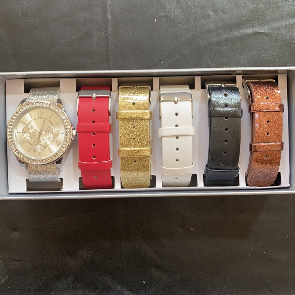 NWT Watch set - Picture 2 of 2